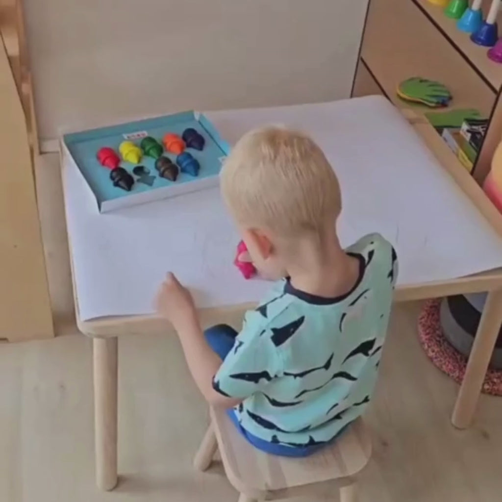 Farveblyanter med toddler greb